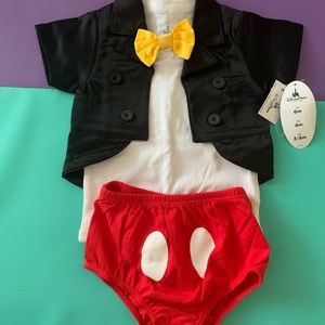 NWT Disney Mickey Mouse Costume Outfit